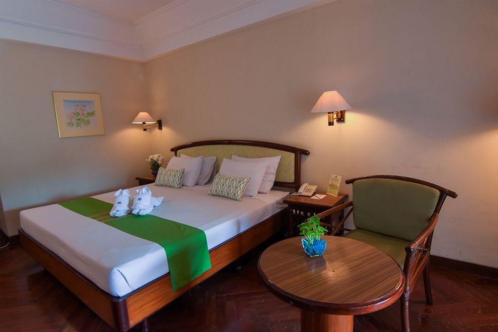 Jatinangor National Golf & Resort Eksteriør bilde