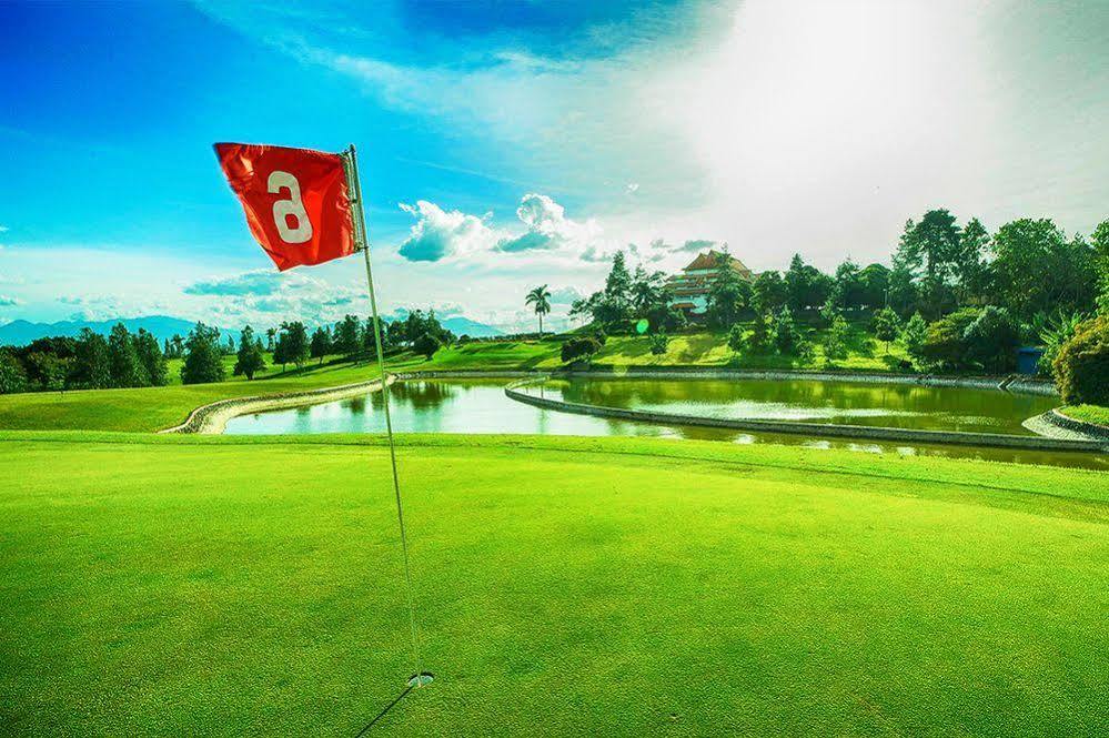 Jatinangor National Golf & Resort Eksteriør bilde